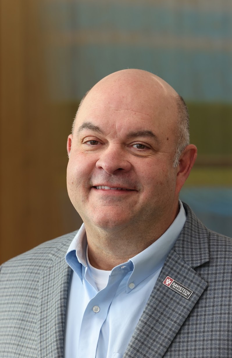 Portrait photo of Davis Tech President Darin Brush